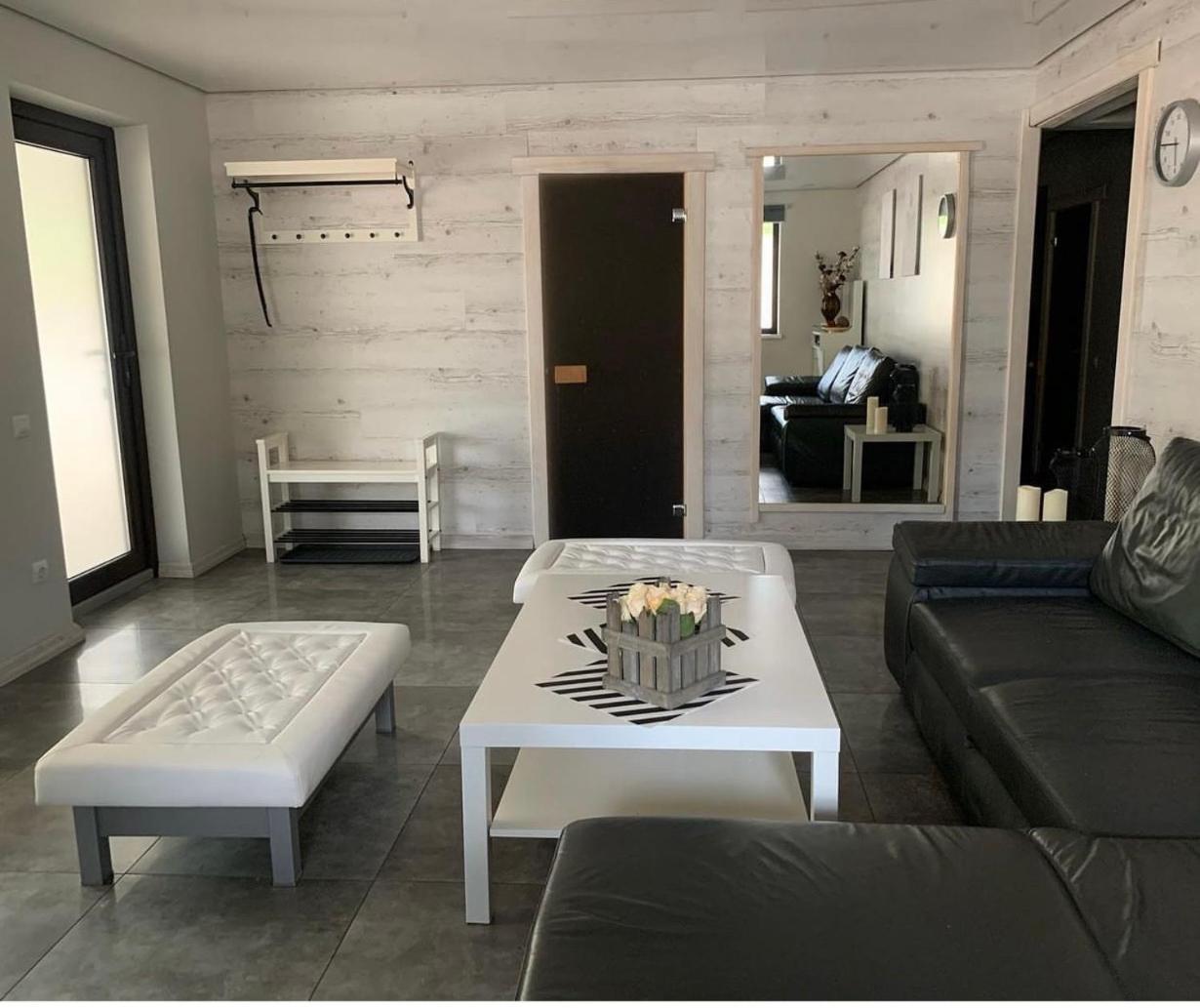 Royal Relax Guest House Khorodelets Екстериор снимка