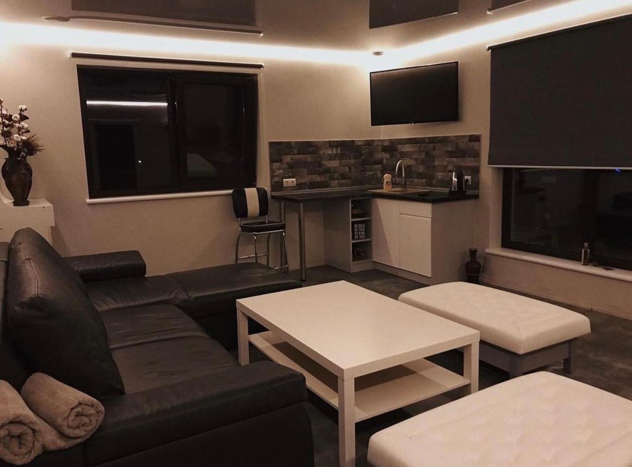 Royal Relax Guest House Khorodelets Екстериор снимка